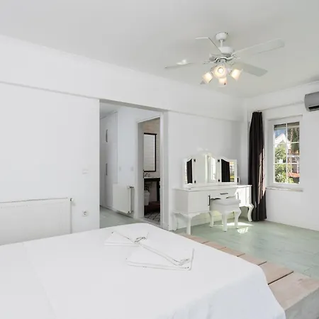 Crystal Villa